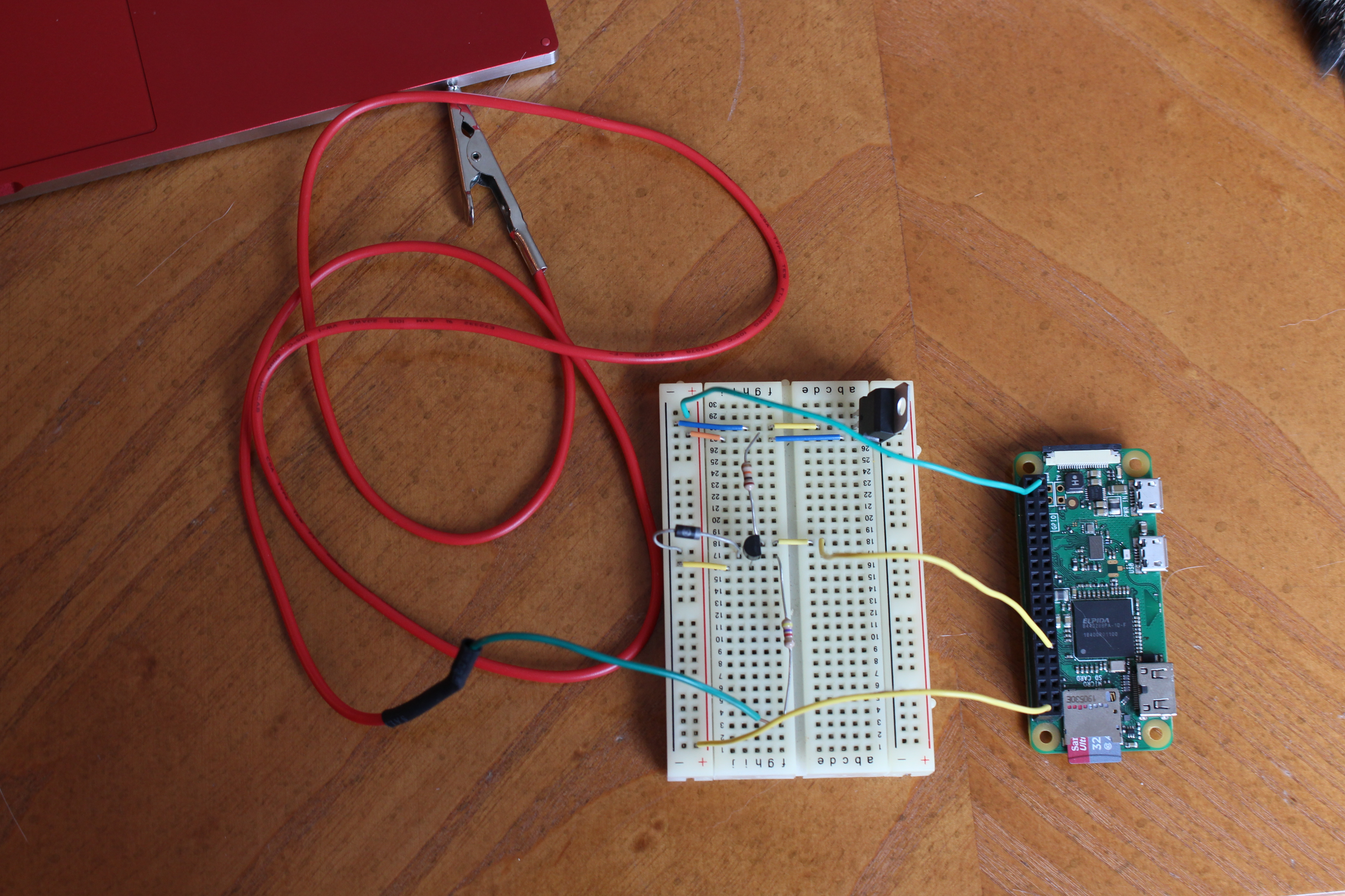 Complete circuit on breadboard